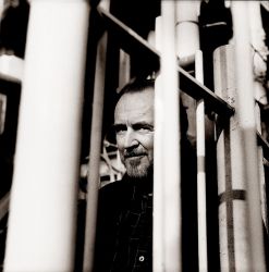 Фото №1 Уэс Крэйвен