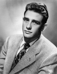 Фото №1 Ричард Кренна