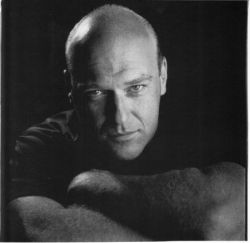 Фото №2 Дин Норрис