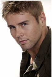 Фото №2 Аарон Хилл