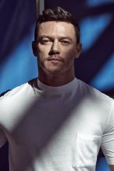 Фото №2 Люк Эванс Фото №2 Люк Эванс