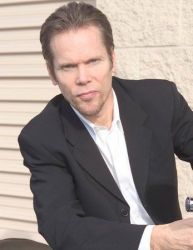 Фото №1 Стивен Квадрос