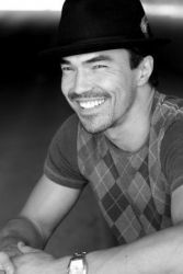 Фото №2 Йен Энтони Дэйл