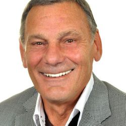 Фото №2 Джеффри Томас