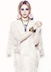 Фото №2 Сара Гадон