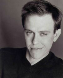 Фото №1 Шон Уэйлен