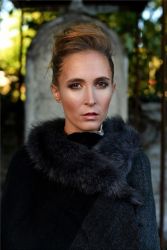 Фото №2 Ellie Poussot