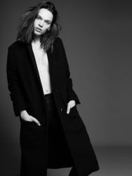 Фото №2 Анна Брюстер