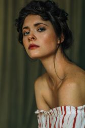 Фото №1 Мари Ворожи