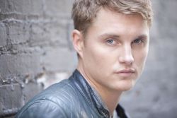 Фото №1 Тоби Хемингуэй