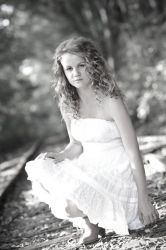 Фото №1 Маккензи Линтц