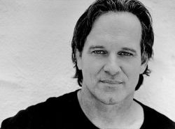 Фото №1 Джон Пози