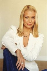 Фото №2 Лори Холден