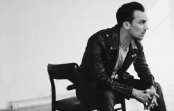 Фото №2 Генри Ллойд-Хьюз