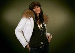 Фото №1 Джина Гершон