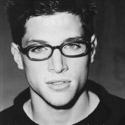 Фото №2 Саймон Рекс