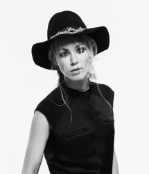 Фото №1 Роксанна МакКи