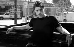 Фото №2 Зейн Холц