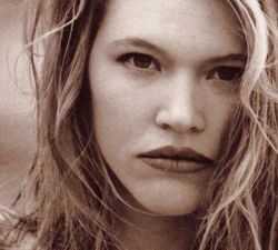 Фото №1 Рене Гриффин