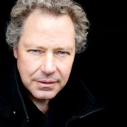 Фото №1 Элистэр Браунинг