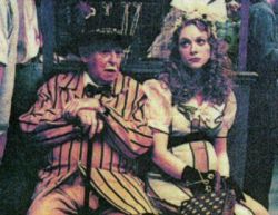 Фото №1 Барнард Хьюз