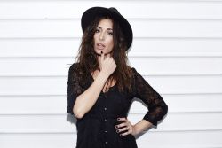 Фото №2 Жизель Итье