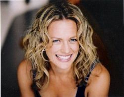 Фото №1 Стефани Мур