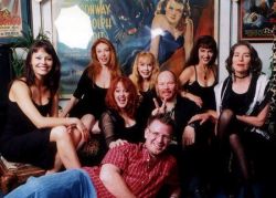 Фото №2 Мэри Воронов