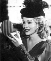 Фото №1 Шарлотта Чаттон