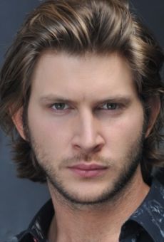 Грейстон Холт