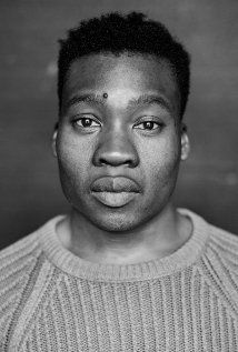 Фисайо Акинаде