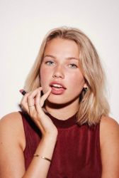 Фото №1 Теа Софи Лох Несс