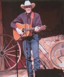 Фото №2 Джон Беннет Перри