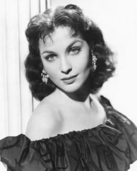 Фото №1 Ивонн Фюрно