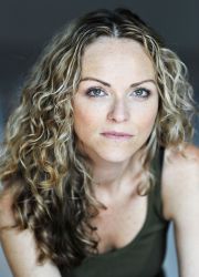 Фото №1 Анна-Луиза Плауман