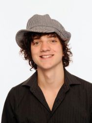 Фото №2 Себастьян Грегори