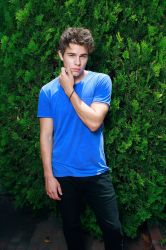 Фото №2 Джейк Мэнли