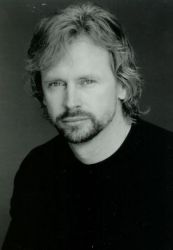 Фото №1 Стивен Честер Принц