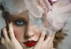 Фото №2 Дебора Энн Уолл