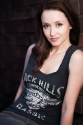 Фото №2 Эмили Теннант