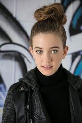 Фото №2 Мэллори Бехтель