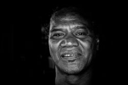 Фото №1 Лоуренс Макор