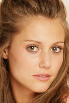 Джулианна Гуилл