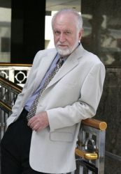 Фото №1 Дж. Патрик МакНамара