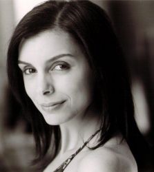 Фото №1 Теннилл Рид