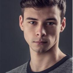 Фото №1 Адам Лонг Фото №1 Адам Лонг