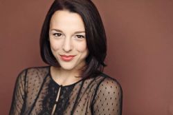 Фото №2 Обри Рейнольдс