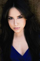 Фото №1 Синтия Кармона