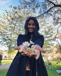 Фото №2 Грета Онейогоу