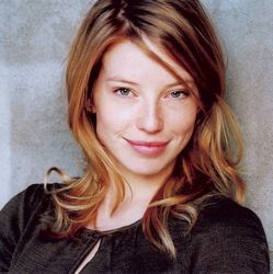 Фото №2 Джоанна Дуглас